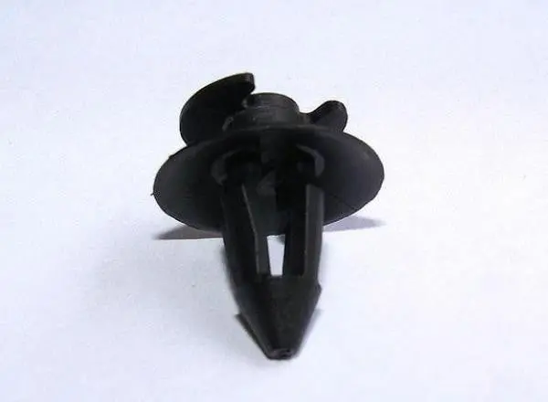 Porsche Door Panel Clip 1