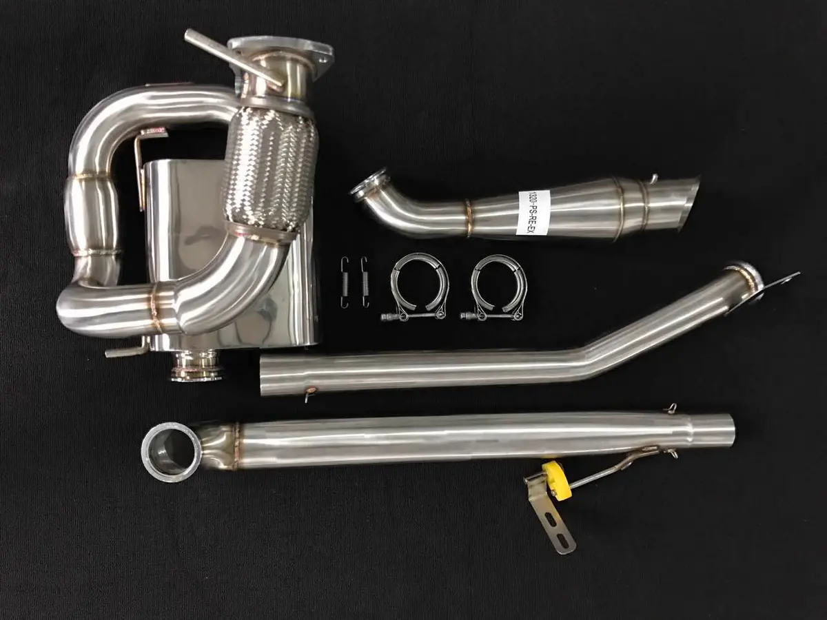 15-19 Slingshot Rear Side Exit Exhaust 1