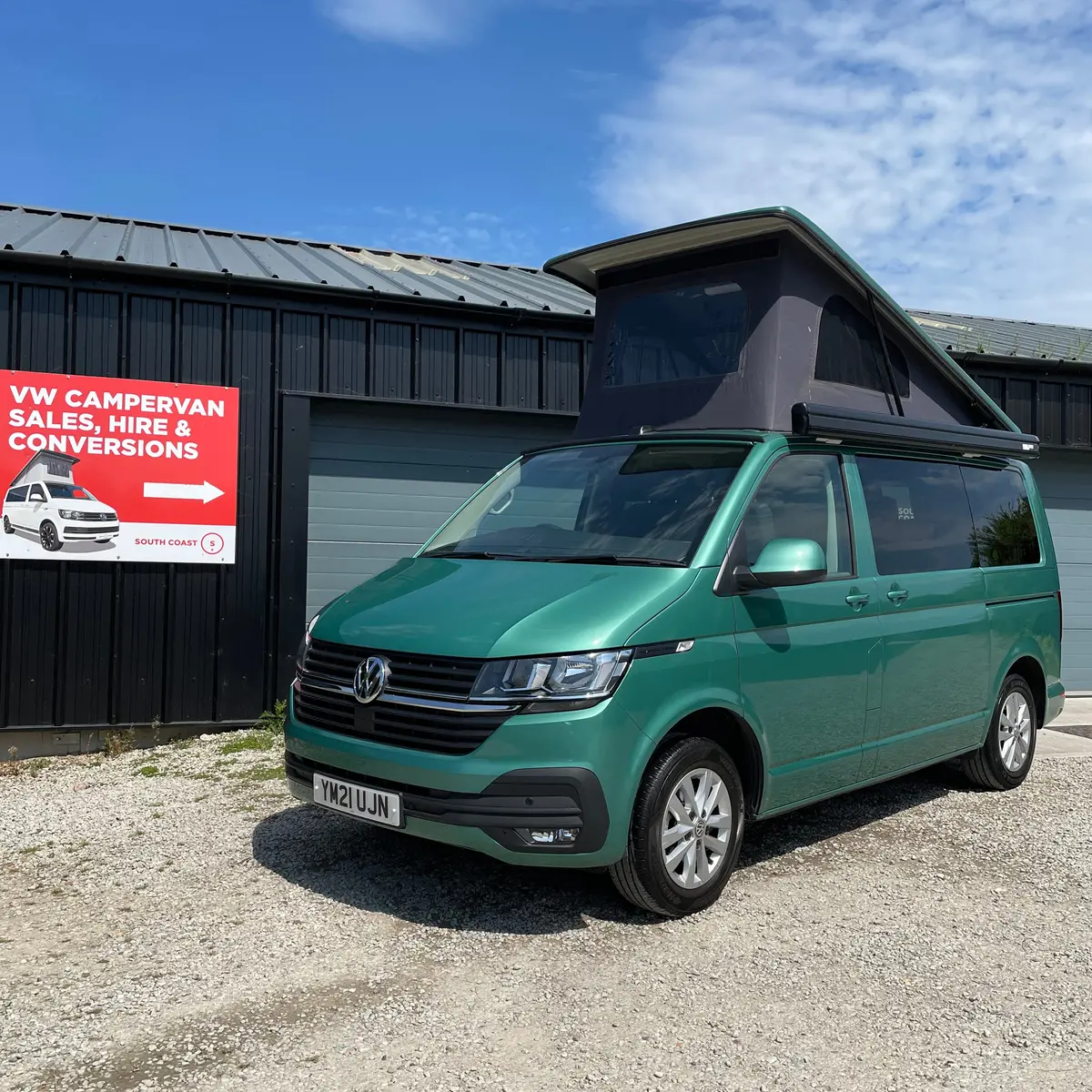 T6.1 Highline Campervan 2021 (21 Plate) - Bay Leaf Green 1