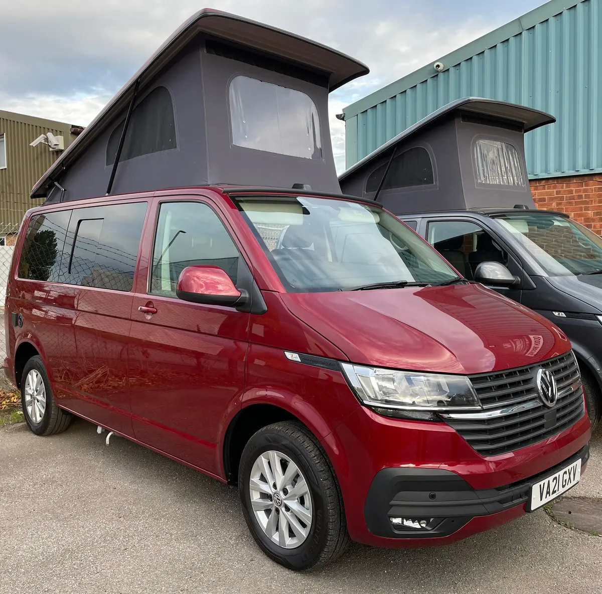 New T6.1 Highline Campervan 2021 (Delivery Miles) - Fortana Red 1